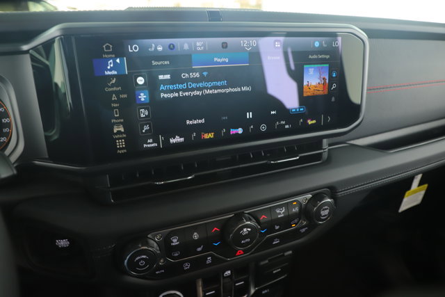 New 2026 Jeep Gladiator Rubicon w/ Technology Group image 13