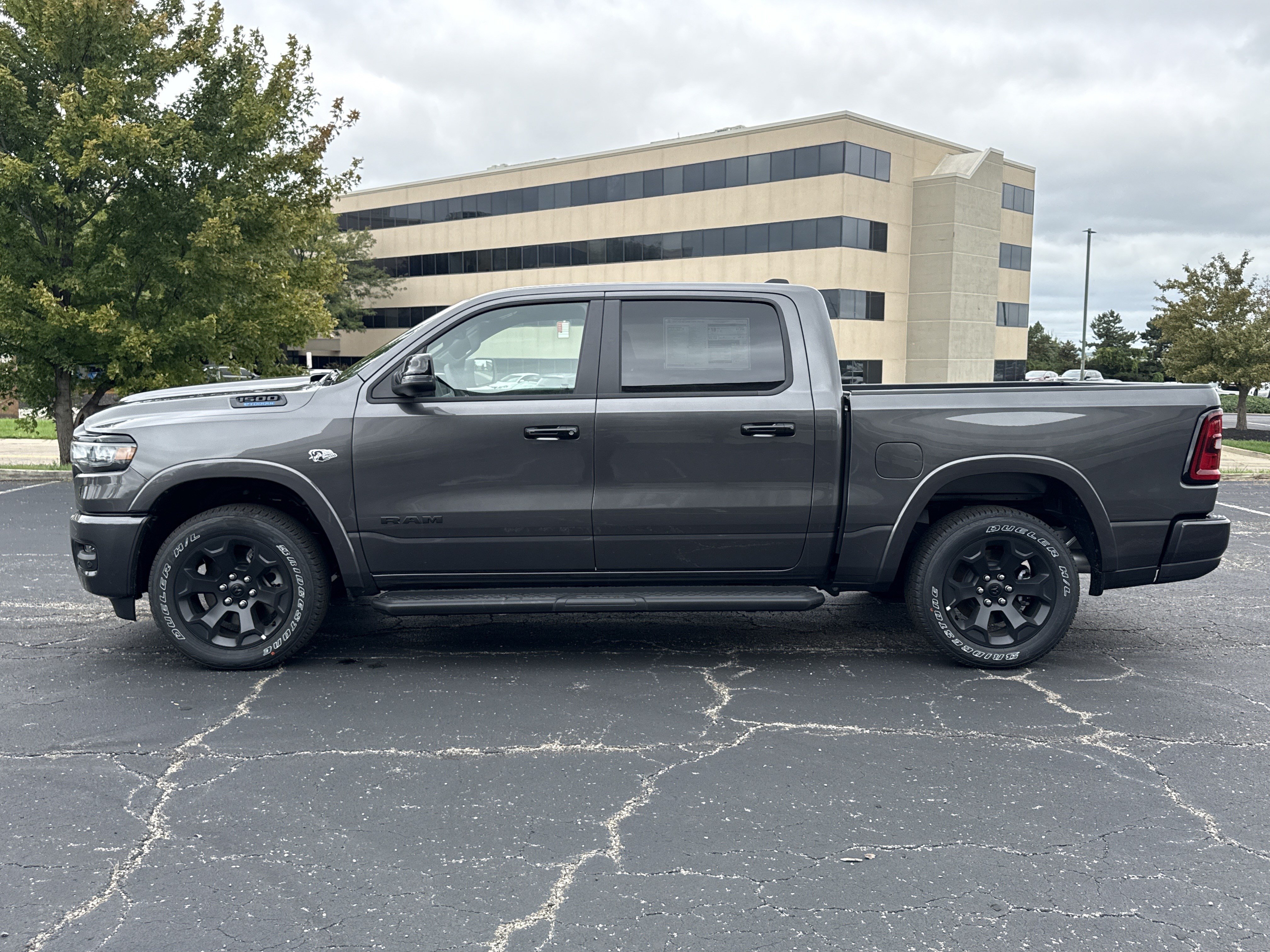 New 2026 RAM 1500 Big Horn w/ Night Edition AWD/4WD image 5