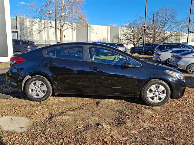 Used 2017 Kia Forte LX image 6
