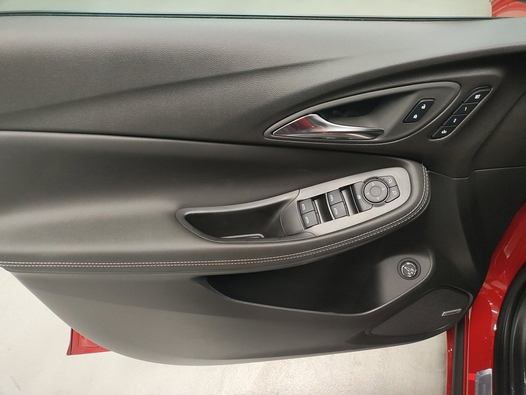 New 2026 Buick Encore GX Avenir w/ Avenir Technology Package image 25