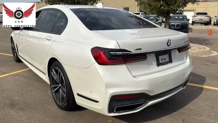 Used 2022 BMW 740i xDrive w/ M Sport Package AWD/4WD image 6