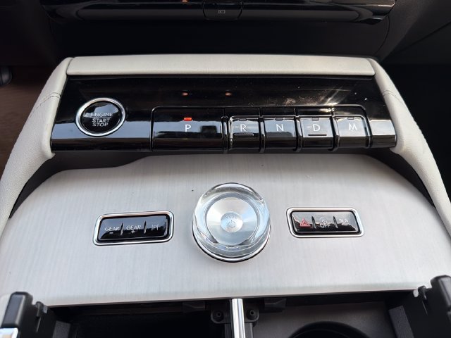 New 2026 Lincoln Navigator L Reserve AWD/4WD image 32