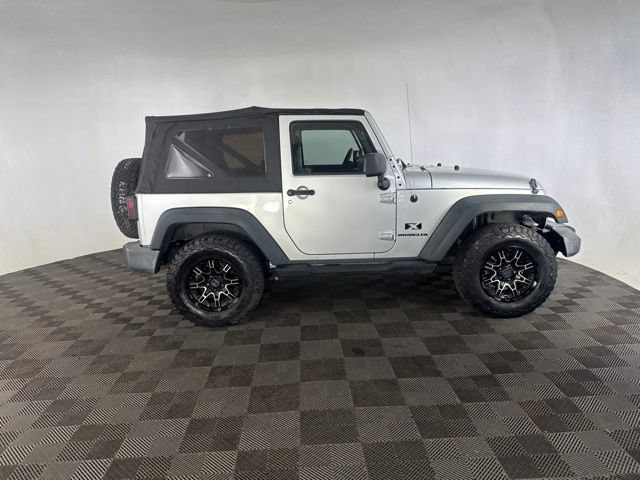 Used 2008 Jeep Wrangler X AWD/4WD image 6