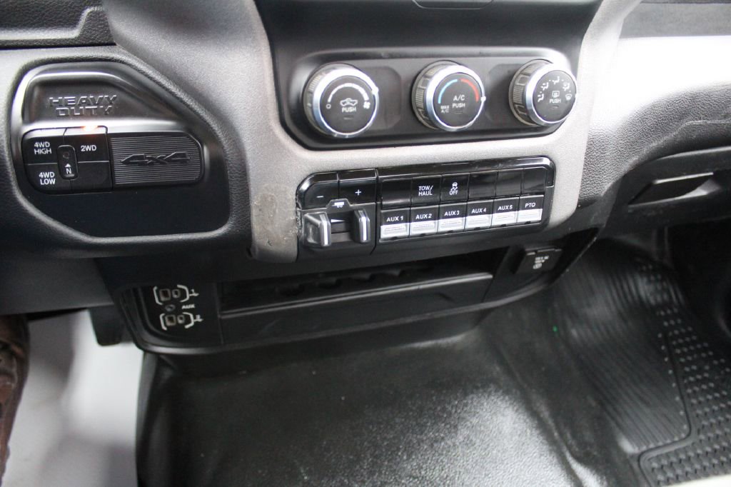 Used 2020 RAM 3500 Tradesman image 17