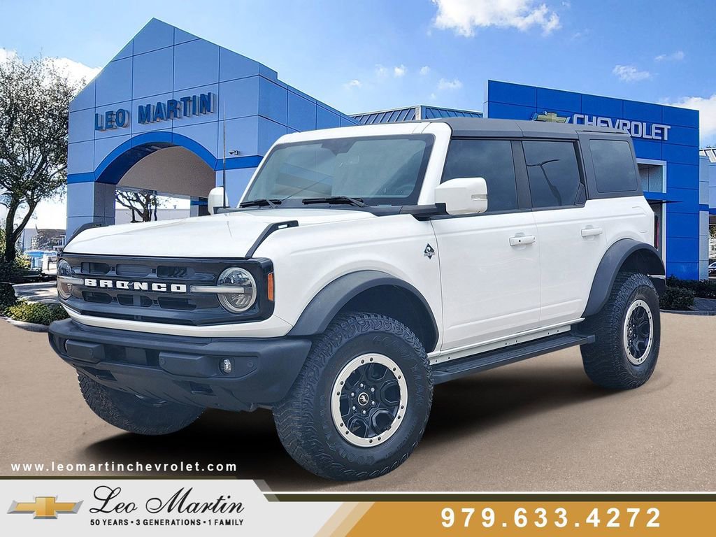 Used 2023 Ford Bronco Outer Banks w/ Sasquatch Package image 1