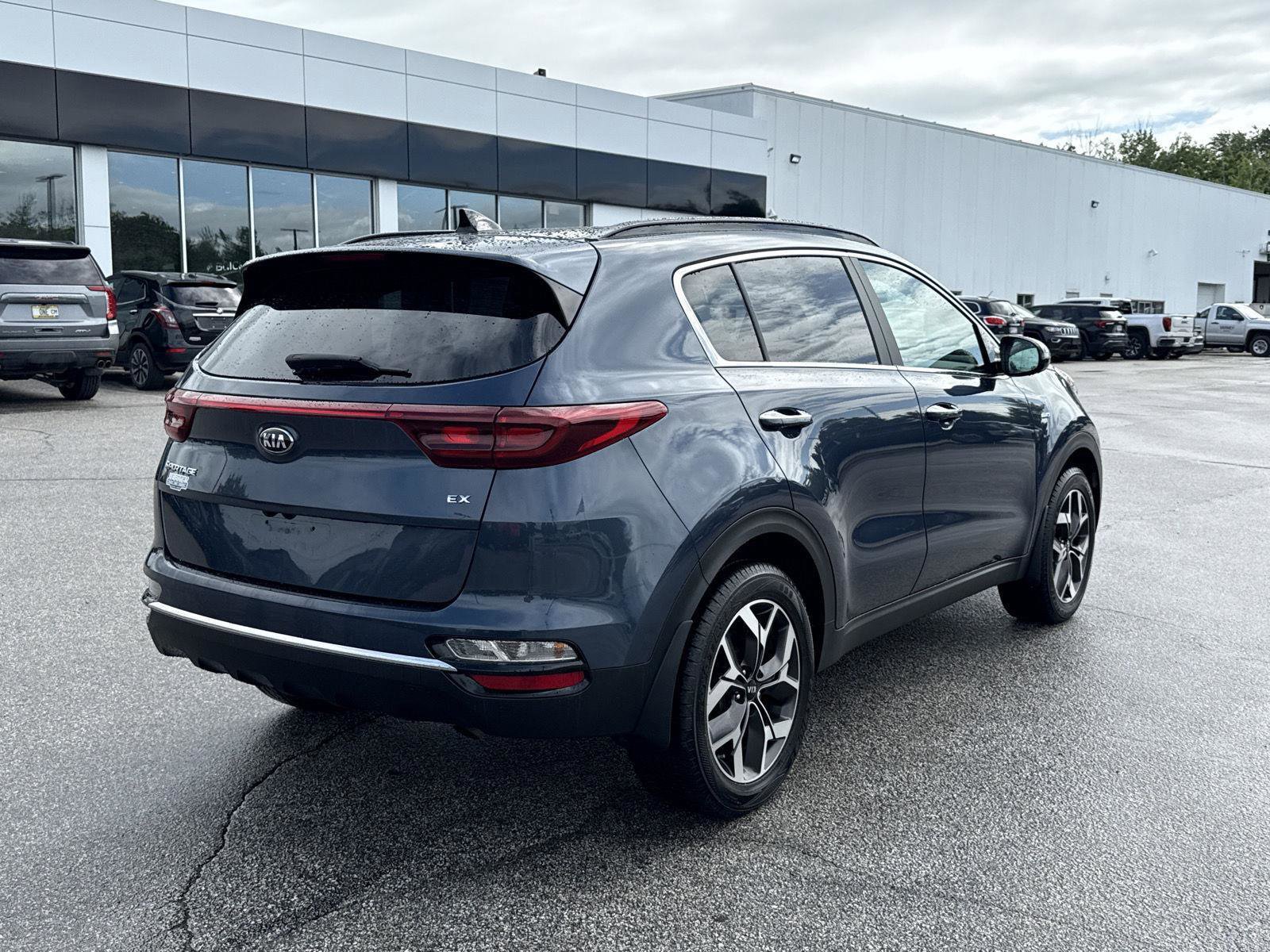 Used 2022 Kia Sportage EX image 5