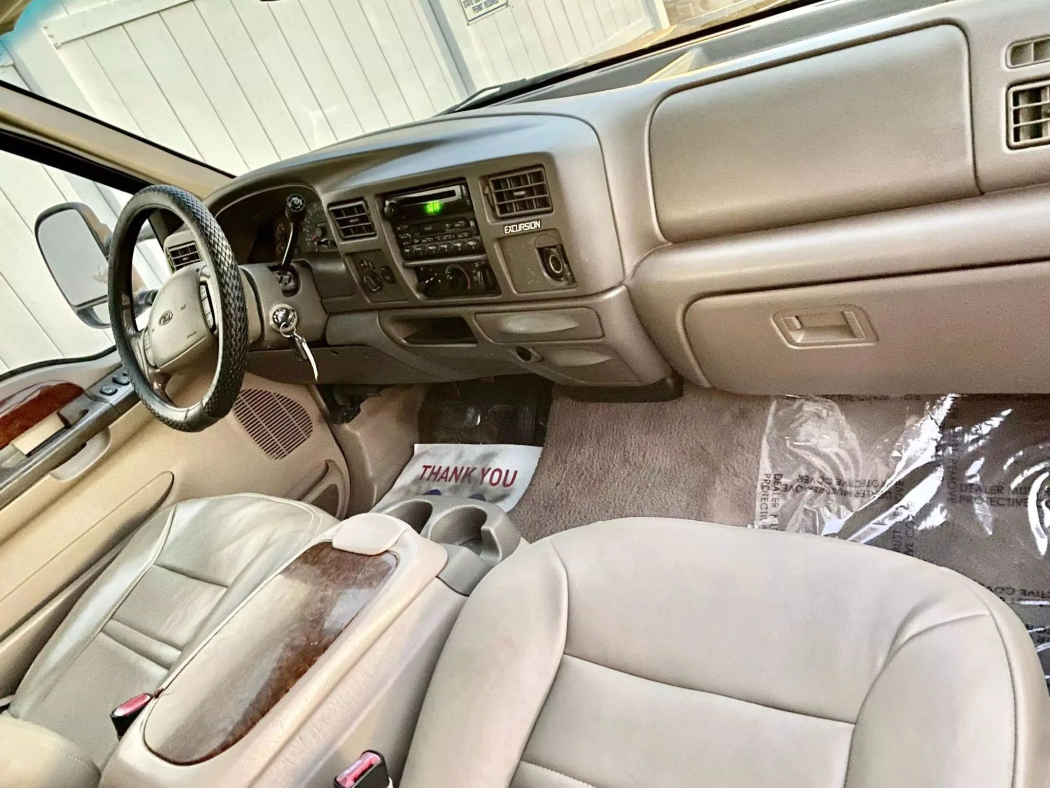 Used 2000 Ford Excursion Limited image 9