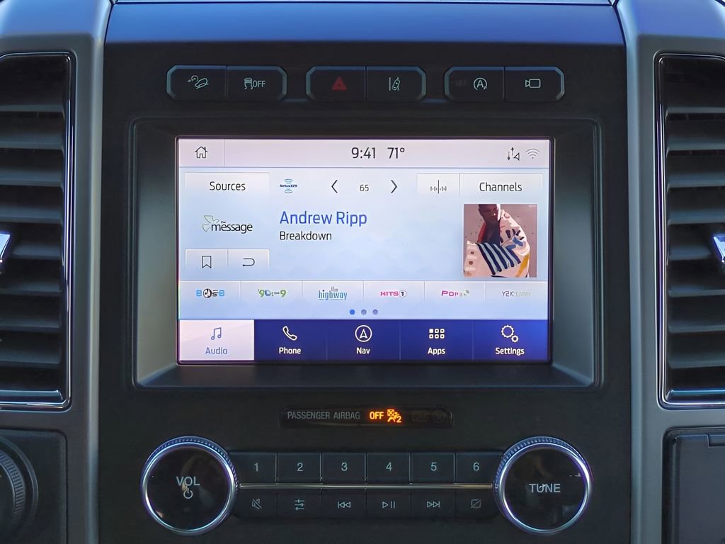 Used 2021 Ford Expedition XLT image 17