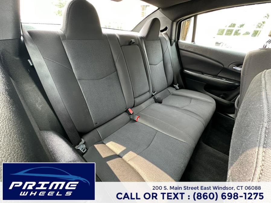 Used 2013 Chrysler 200 LX FWD image 14