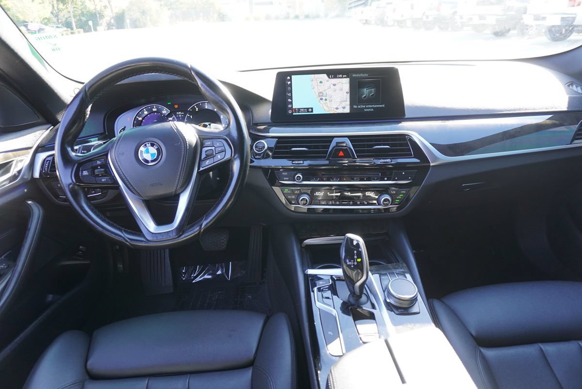 Used 2018 BMW 530i RWD image 19
