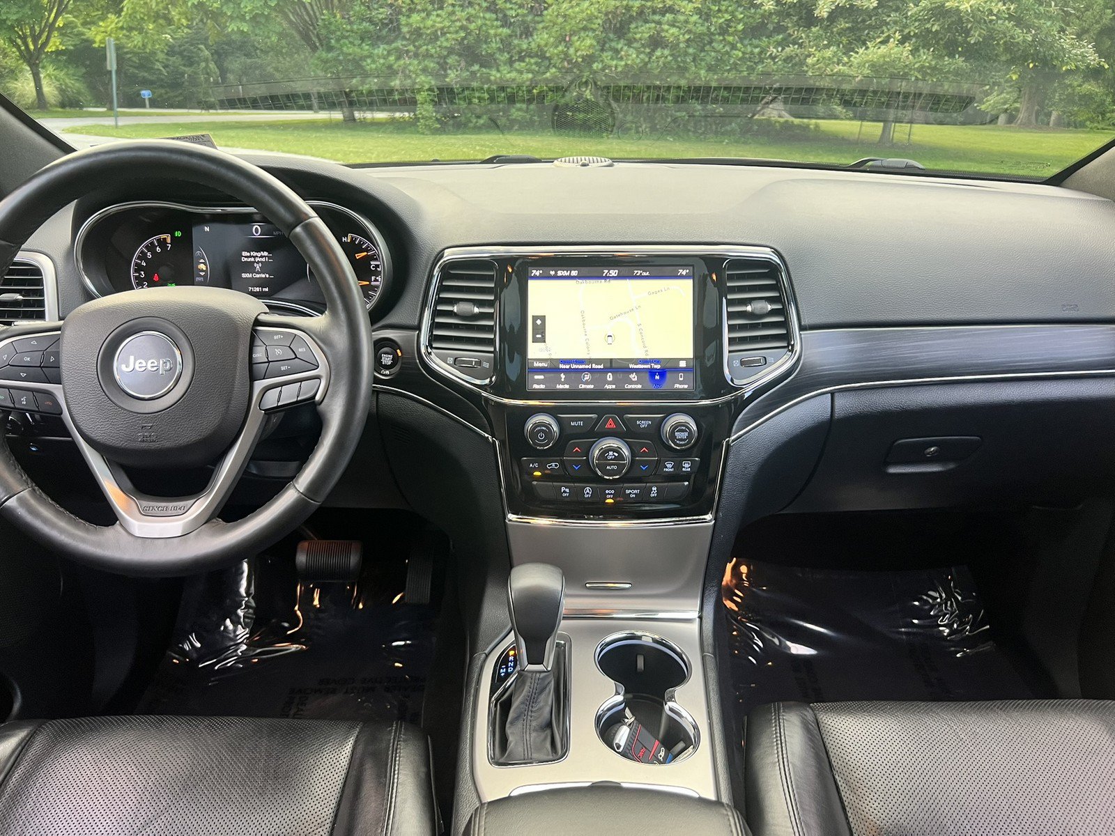 Used 2019 Jeep Grand Cherokee Limited w/ Luxury Group II AWD/4WD image 14