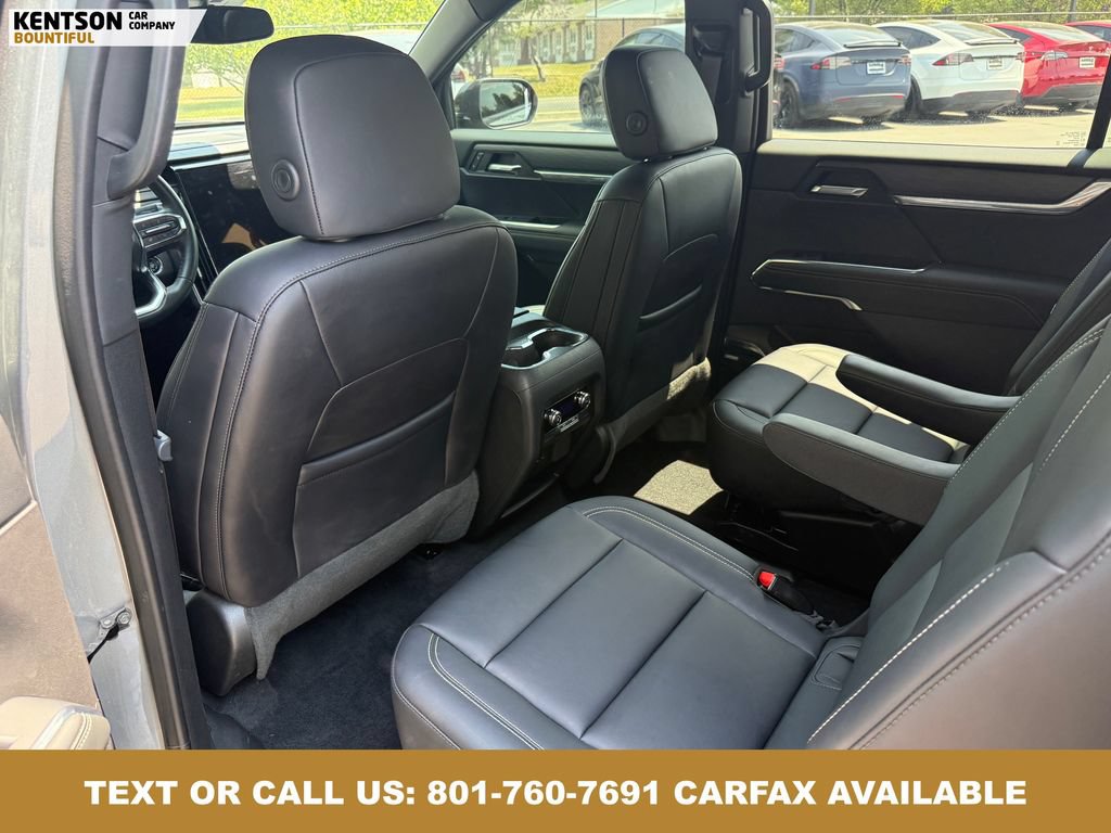 Used 2025 GMC Acadia Elevation w/ Elevation Premium Package AWD/4WD image 34