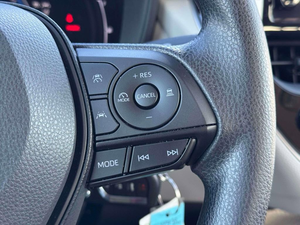 Used 2026 Toyota Corolla LE AWD/4WD image 22