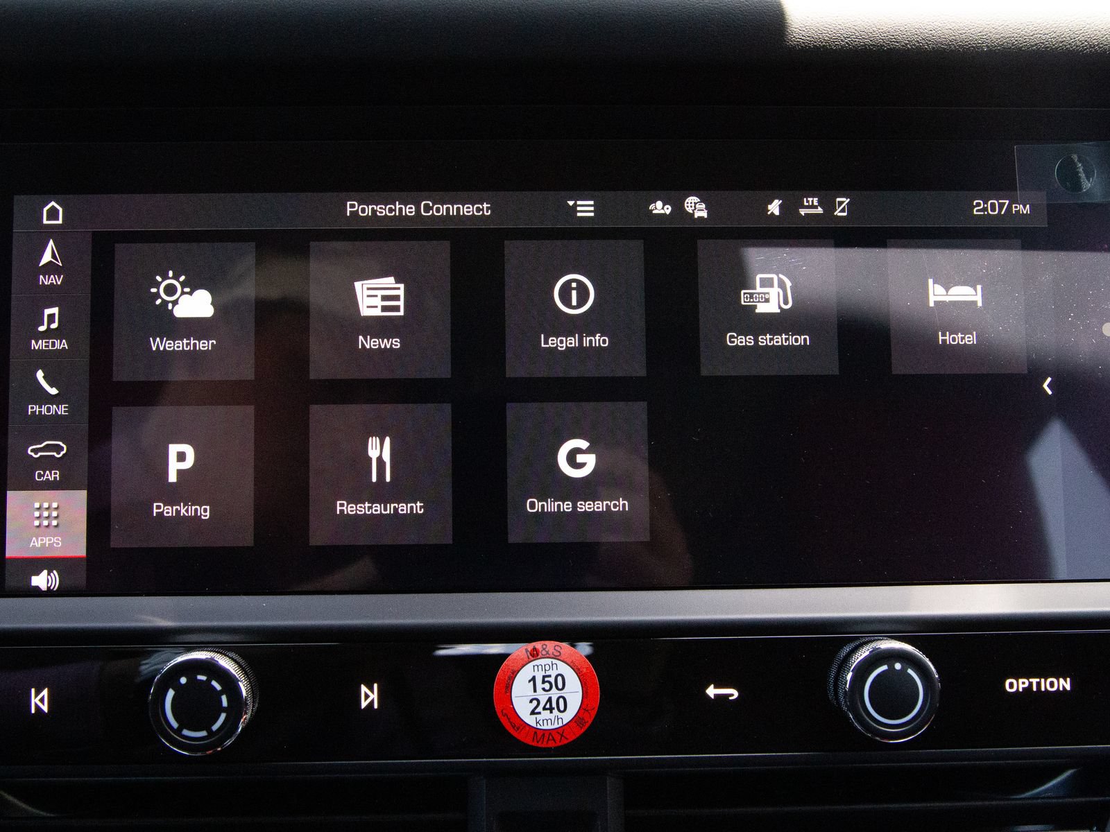 New 2026 Porsche Macan AWD/4WD image 18
