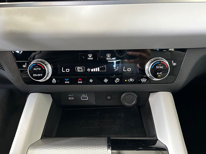 New 2025 Mitsubishi Outlander SEL AWD/4WD image 48