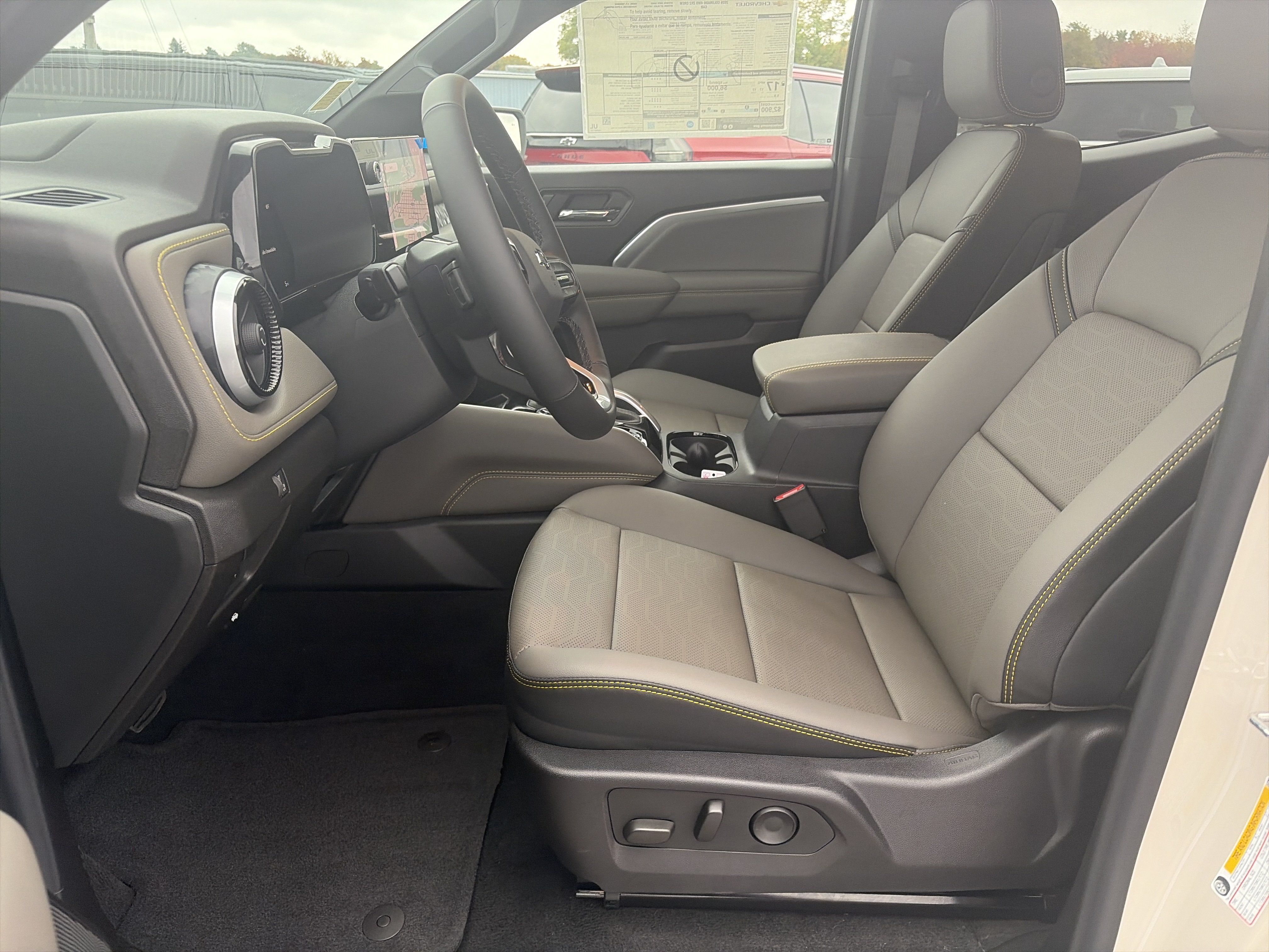 New 2026 Chevrolet Colorado ZR2 w/ Technology Package AWD/4WD image 14