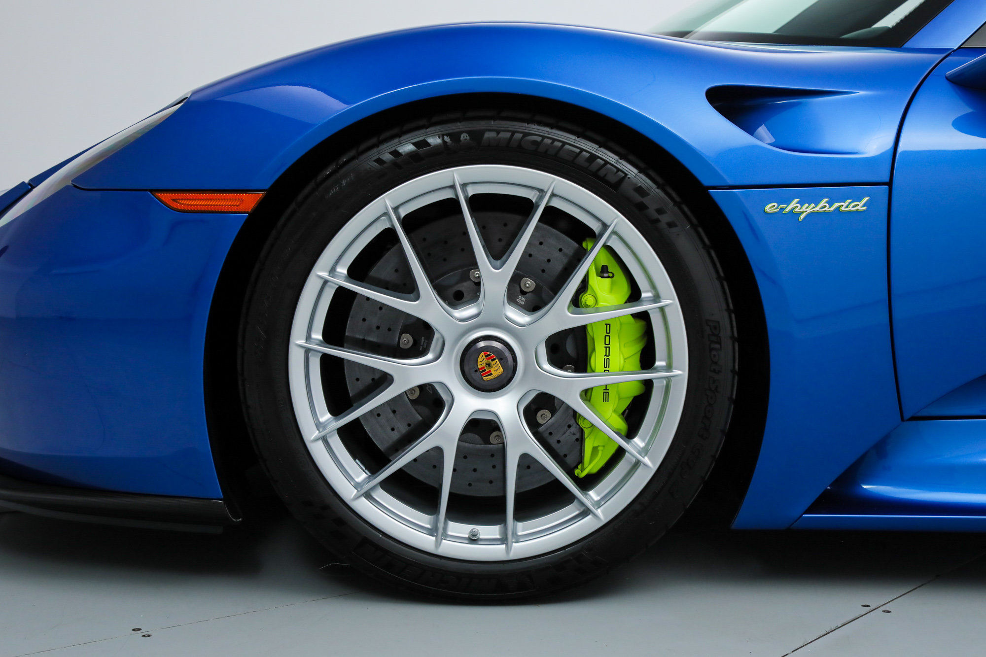 Used 2015 Porsche 918 Spyder AWD/4WD image 43