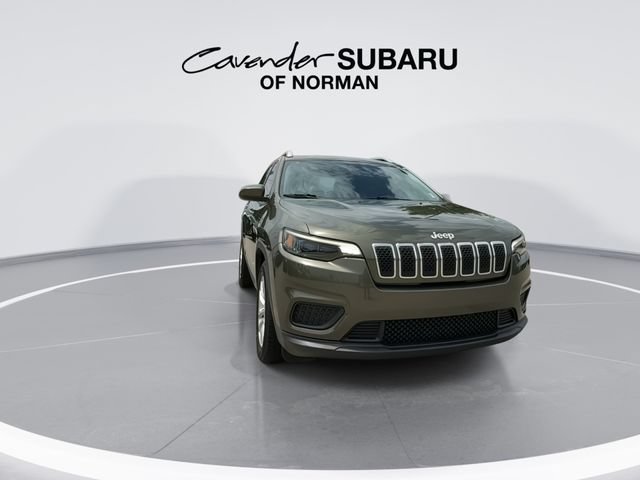 Used 2020 Jeep Cherokee Latitude FWD image 3