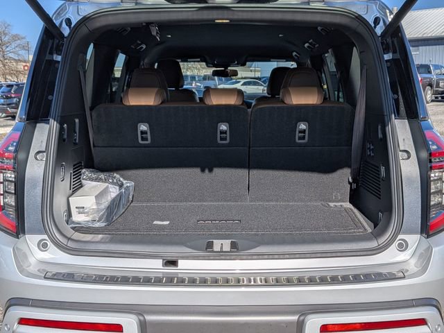 New 2026 Nissan Armada SL w/ Captain's Chari Seat Package image 33