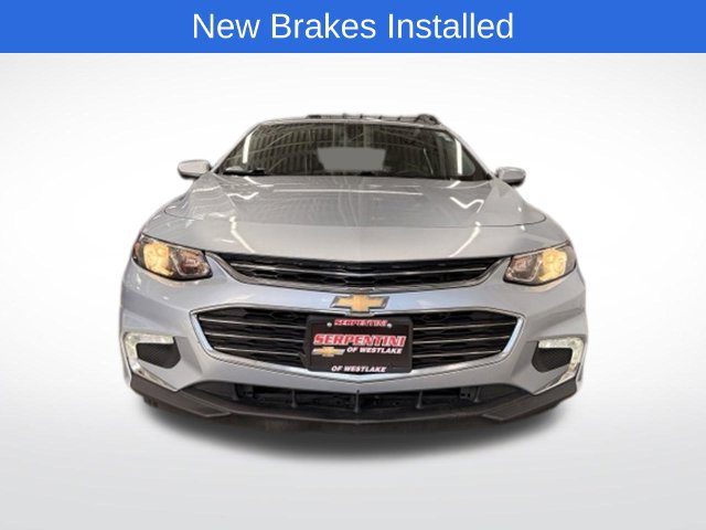 Used 2017 Chevrolet Malibu LT FWD image 3