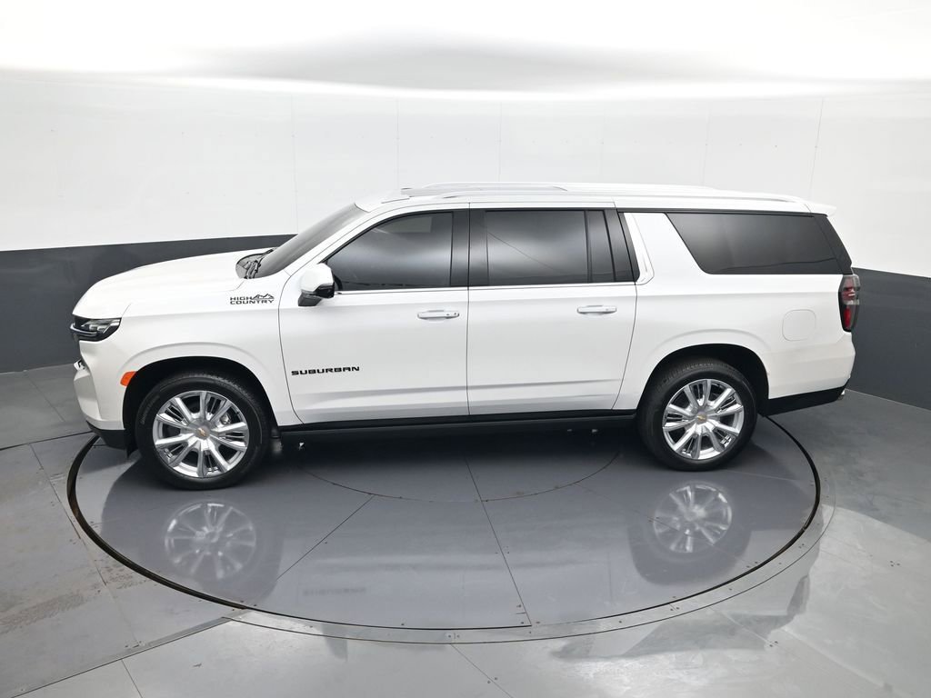 Used 2024 Chevrolet Suburban High Country image 21