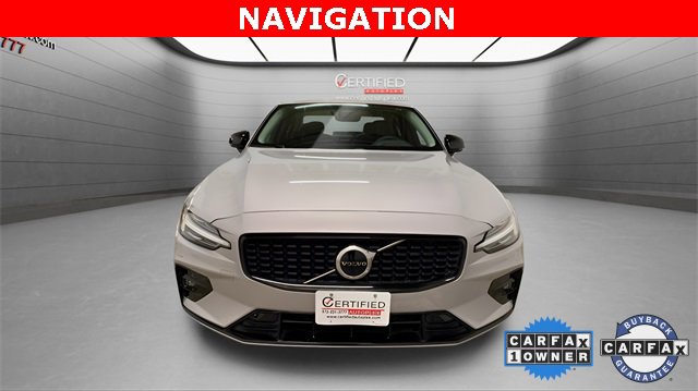 Used 2025 Volvo S60 B5 Core image 2