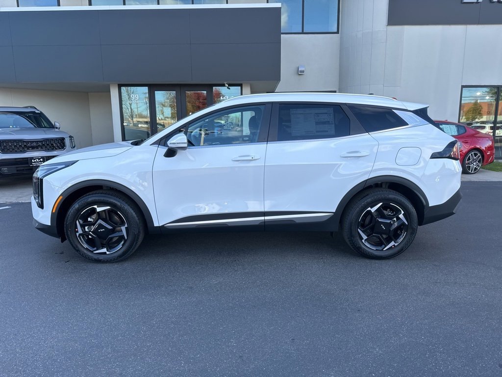 New 2026 Kia Sportage EX image 2
