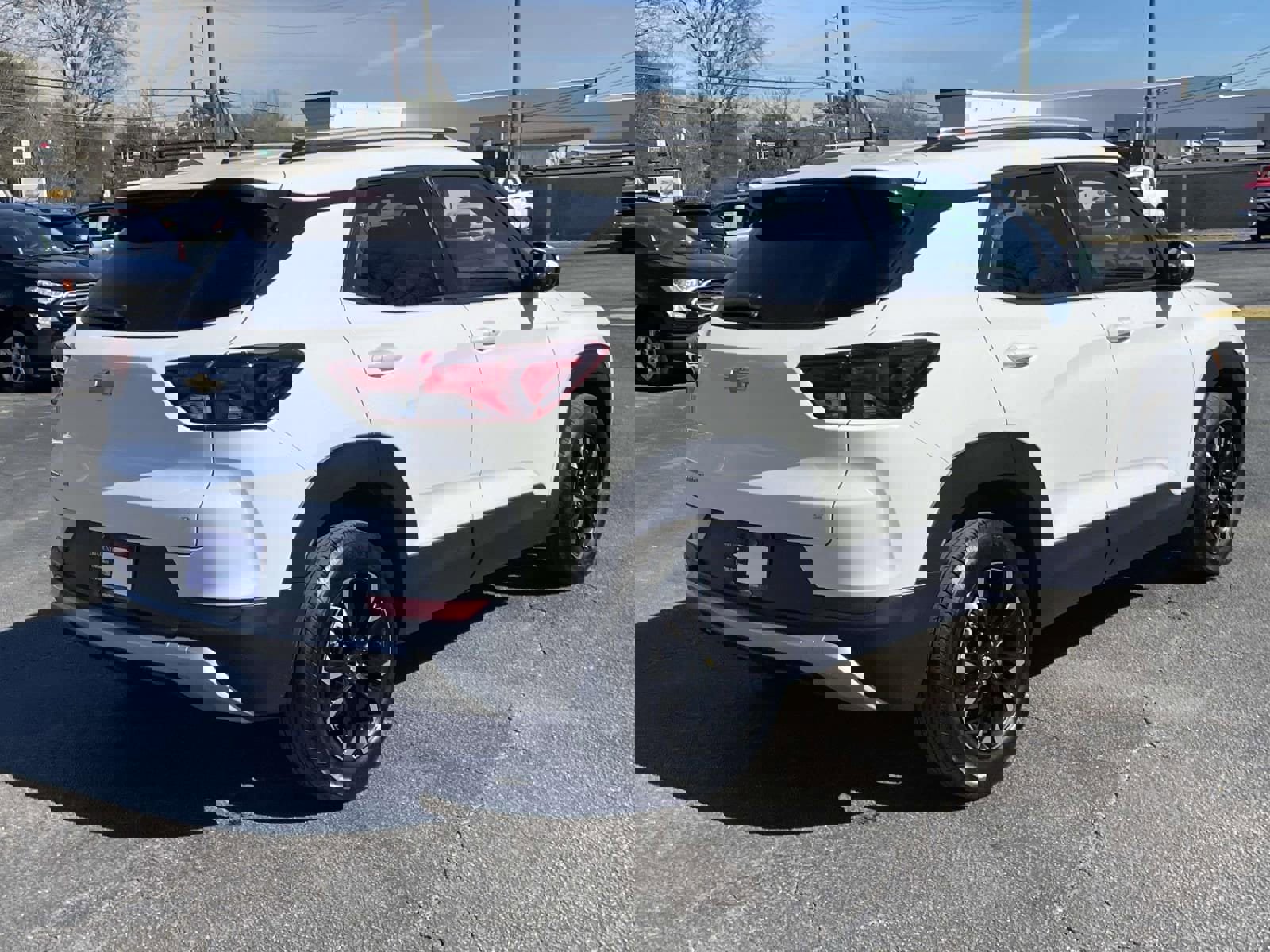 Used 2023 Chevrolet TrailBlazer LT w/ Convenience Package image 3