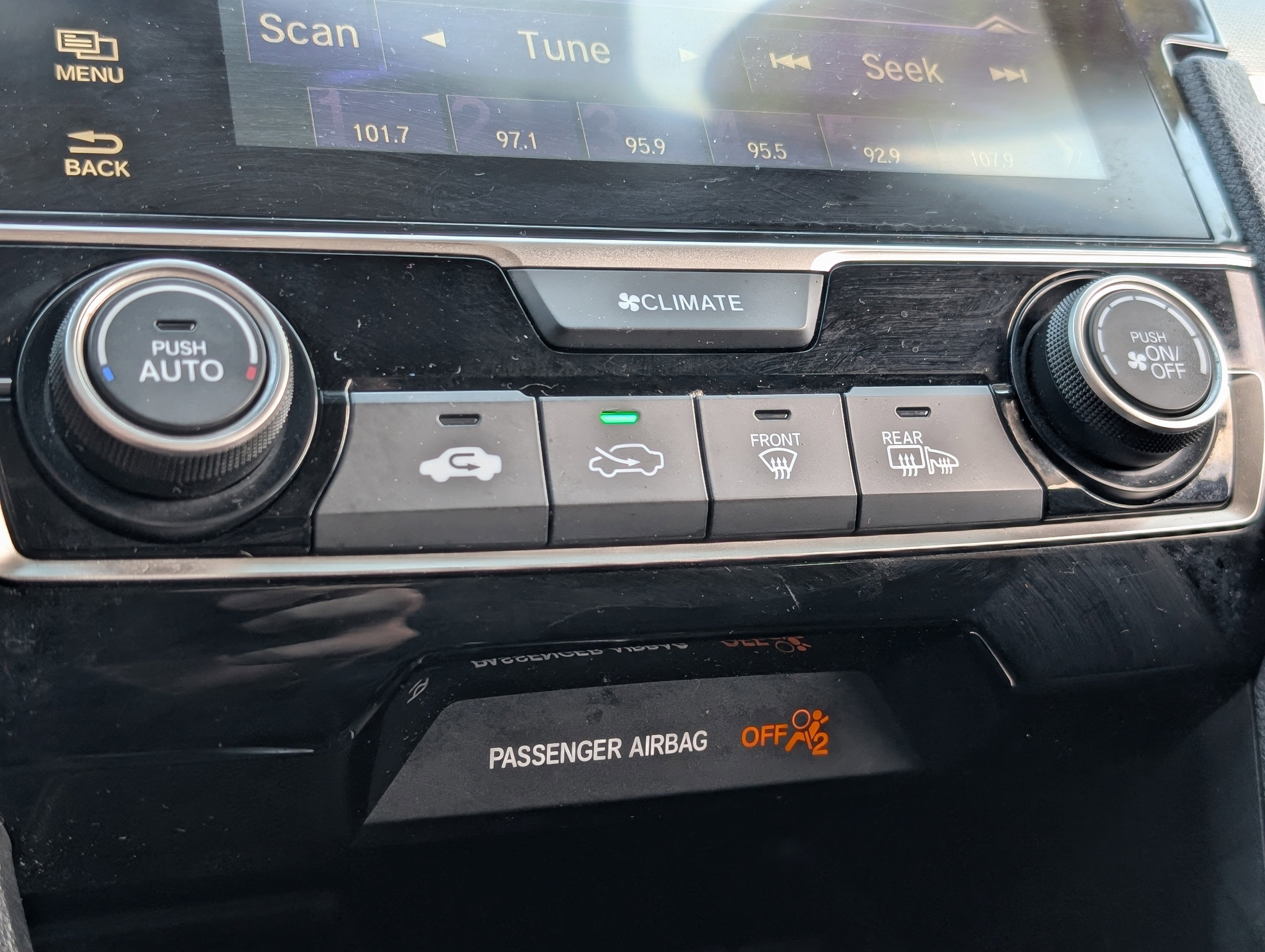 Used 2018 Honda Civic EX image 21