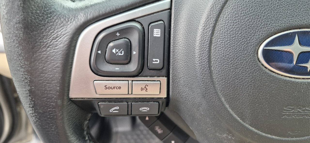 Used 2017 Subaru Outback 2.5i Limited AWD/4WD image 17