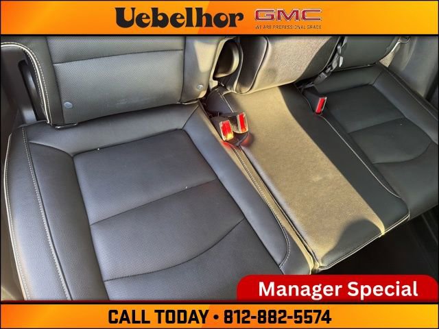 Used 2020 GMC Terrain Denali w/ Denali Premium Package FWD image 6