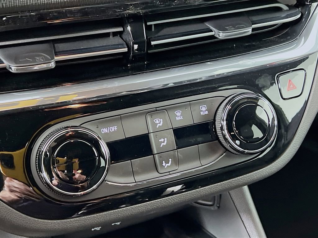 New 2025 Buick Envista Sport Touring w/ Convenience II Package image 12