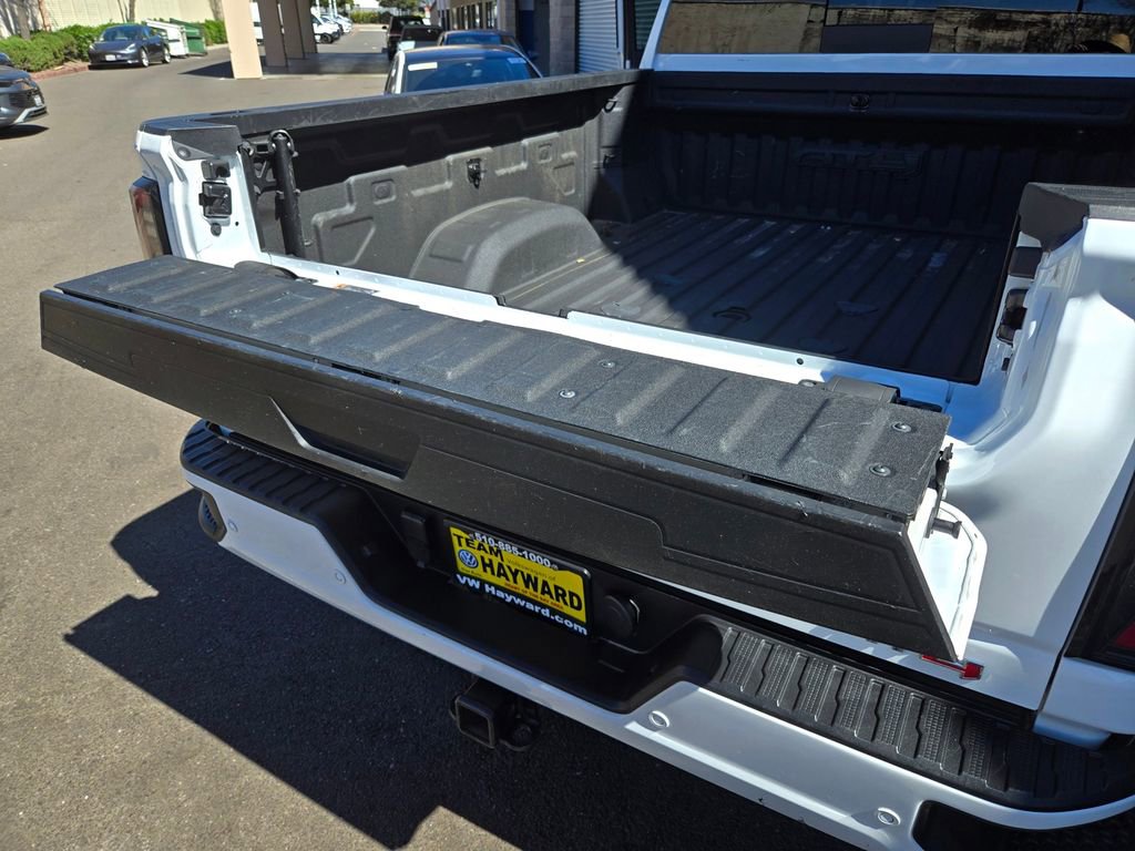 Used 2024 GMC Sierra 2500 AT4 w/ AT4 Premium Plus Package image 11