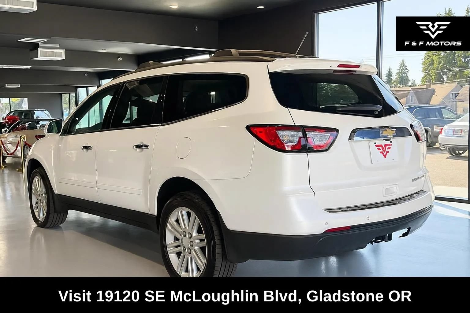 Used 2013 Chevrolet Traverse LT w/ All-Star Edition FWD image 4