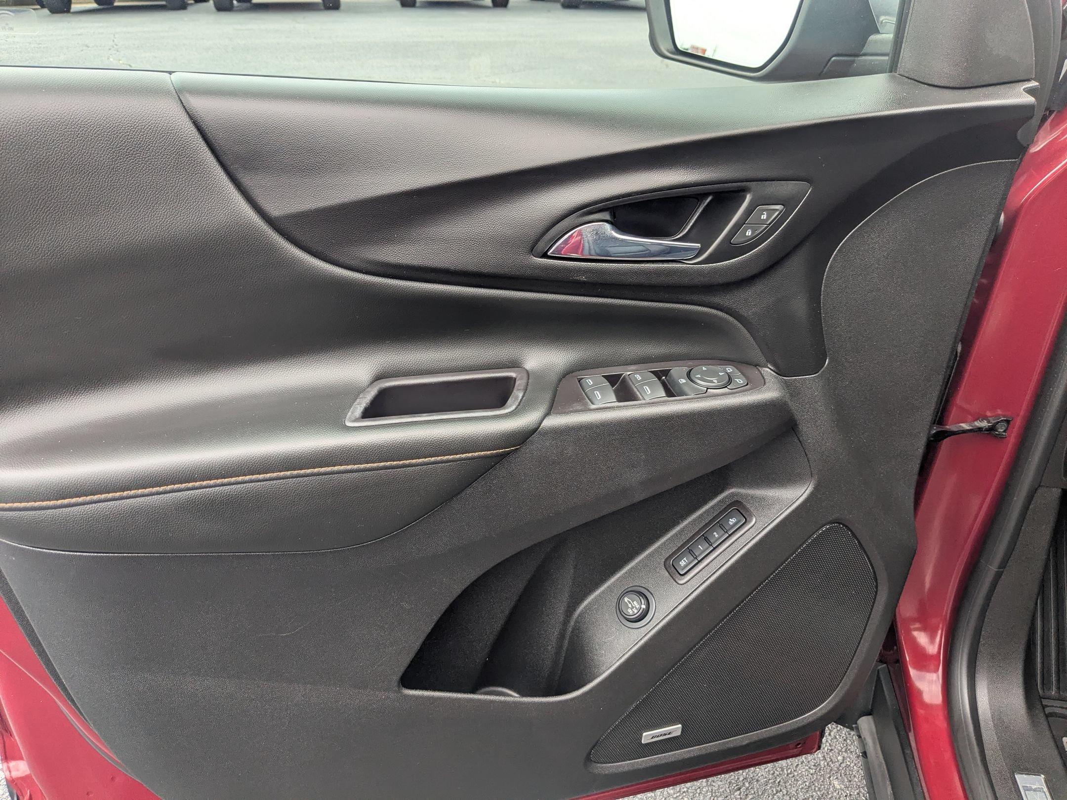Used 2021 Chevrolet Equinox Premier FWD image 11