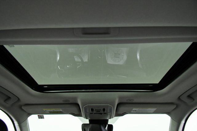 Used 2023 Toyota Highlander XLE image 25