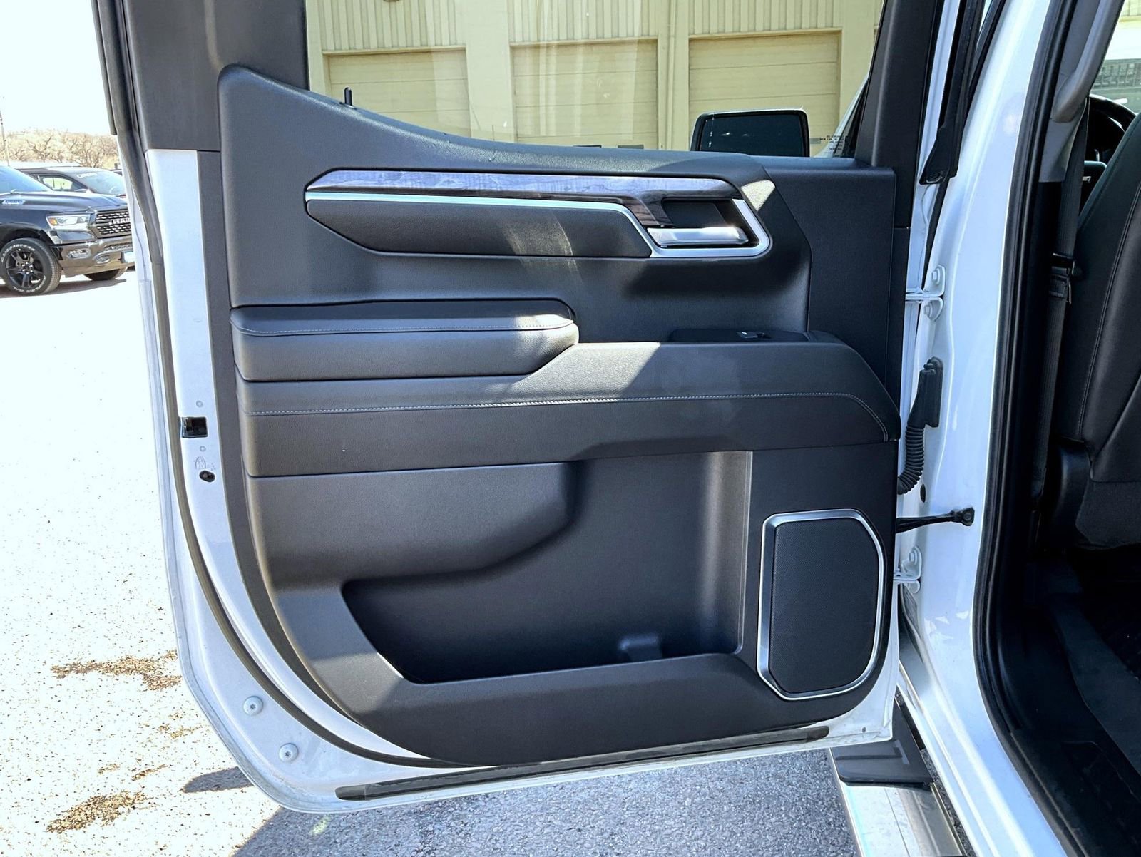 Used 2022 Chevrolet Silverado 1500 LTZ image 21