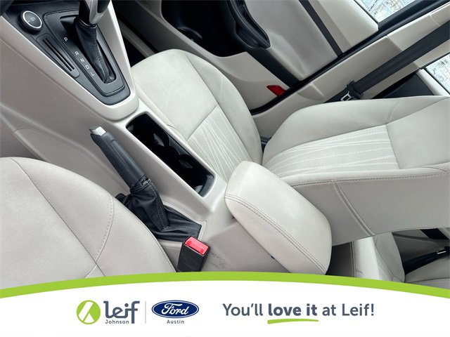 Used 2016 Ford Focus SE image 26