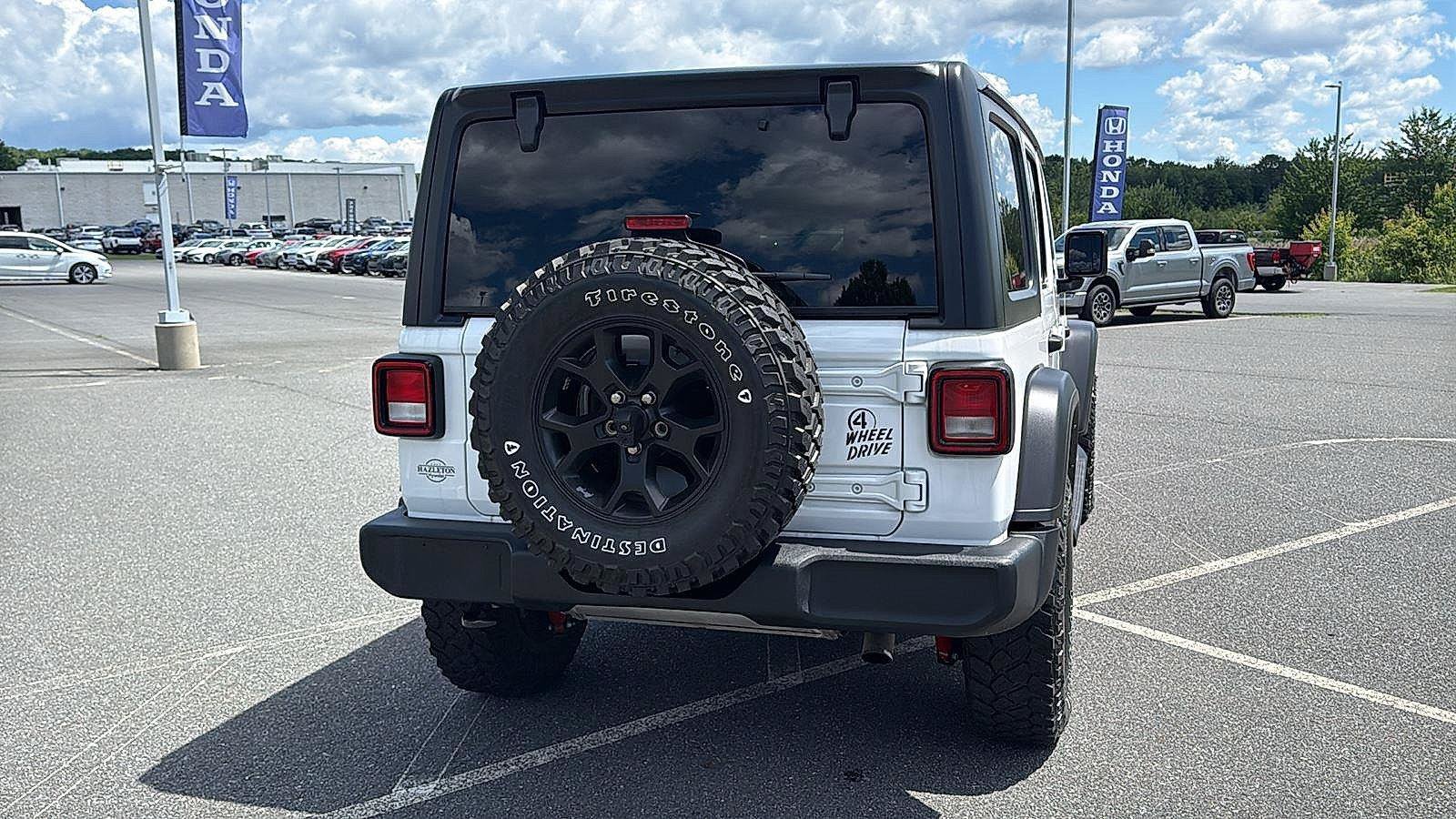 Used 2023 Jeep Wrangler Unlimited Sport AWD/4WD image 7