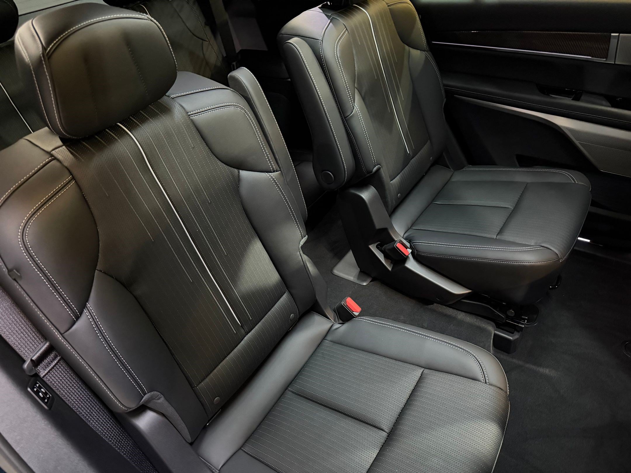 New 2026 Cadillac Vistiq Luxury AWD/4WD image 49