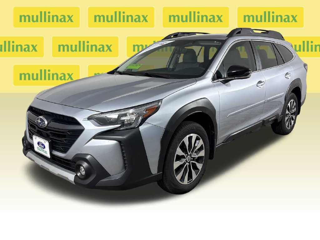 Used 2025 Subaru Outback Limited AWD/4WD image 14