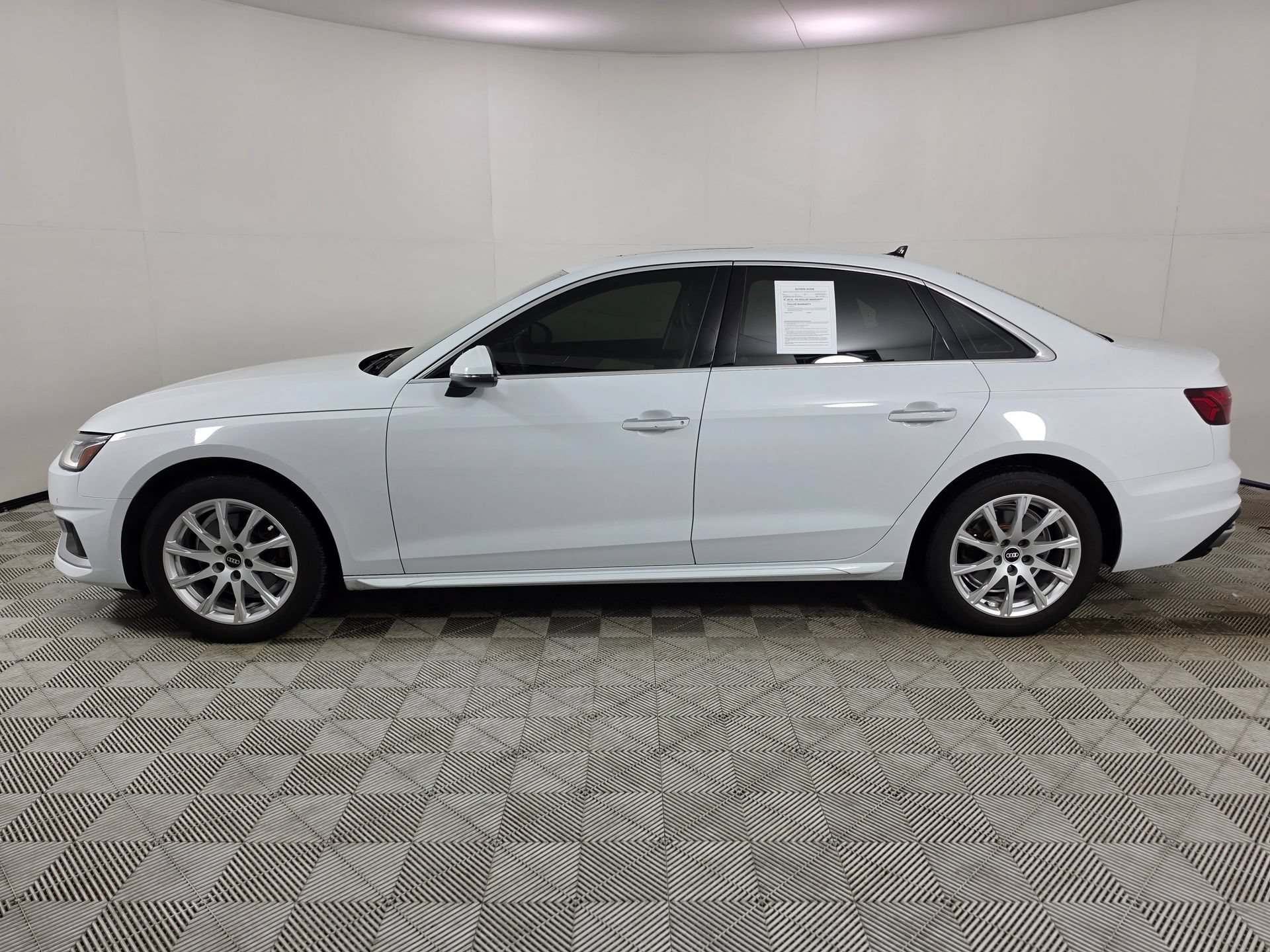 Used 2021 Audi A4 2.0T Premium w/ Convenience Package AWD/4WD image 4