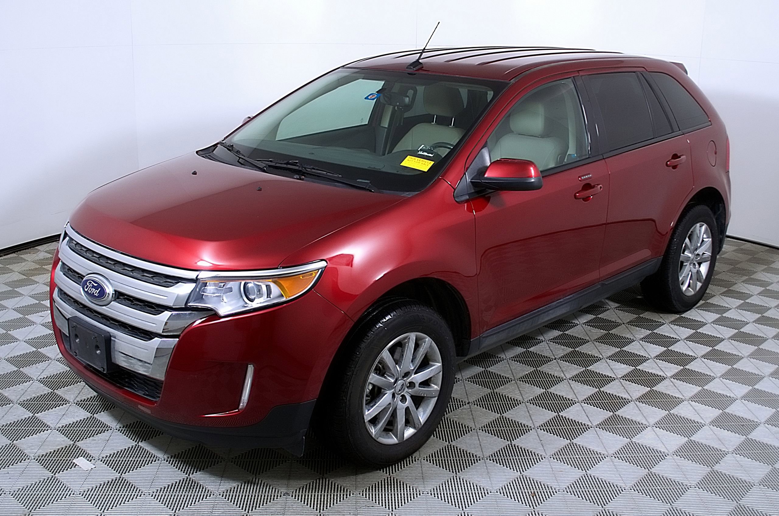 Used 2014 Ford Edge SEL w/ Equipment Group 205A image 3