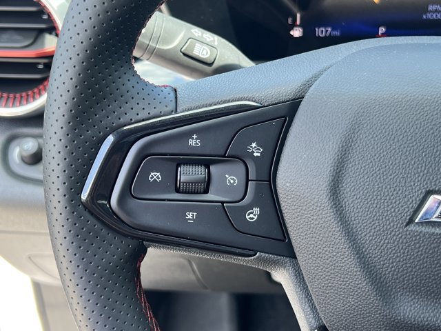 Used 2024 Chevrolet Trax RS w/ Sunroof Package image 25