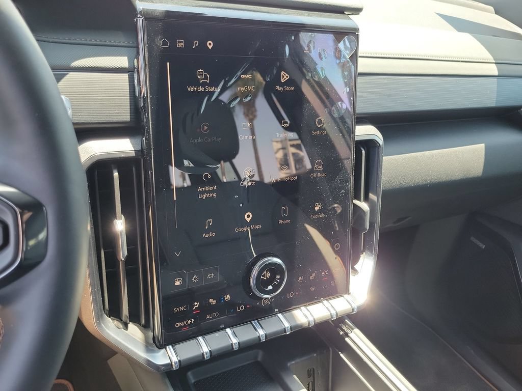 Used 2026 GMC Acadia AT4 w/ Luxury Package AWD/4WD image 13