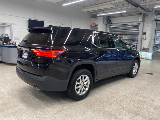 Used 2023 Chevrolet Traverse LS FWD image 5