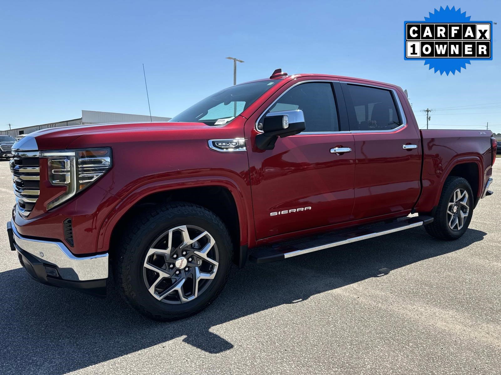 Used 2024 GMC Sierra 1500 SLT w/ SLT Premium Plus Package AWD/4WD image 8