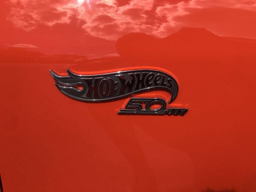 Used 2018 Chevrolet Camaro SS w/ Hot Wheels Edition image 17