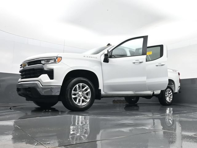 Used 2023 Chevrolet Silverado 1500 LT AWD/4WD image 32