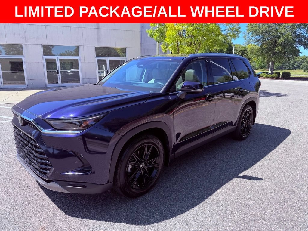 Used 2025 Toyota Grand Highlander AWD image 3